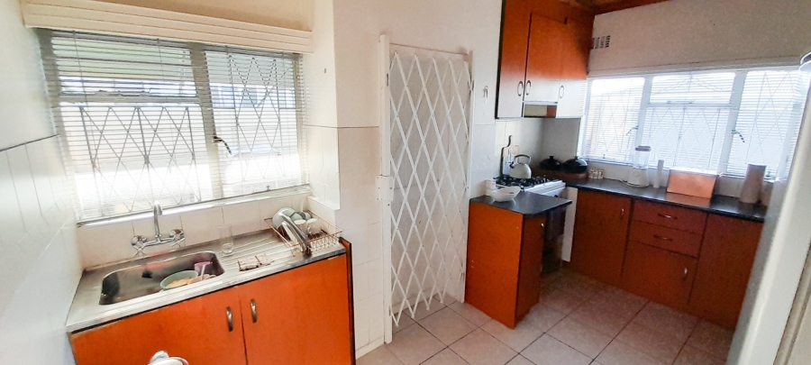  Bedroom Property for Sale in Cravenby Western Cape